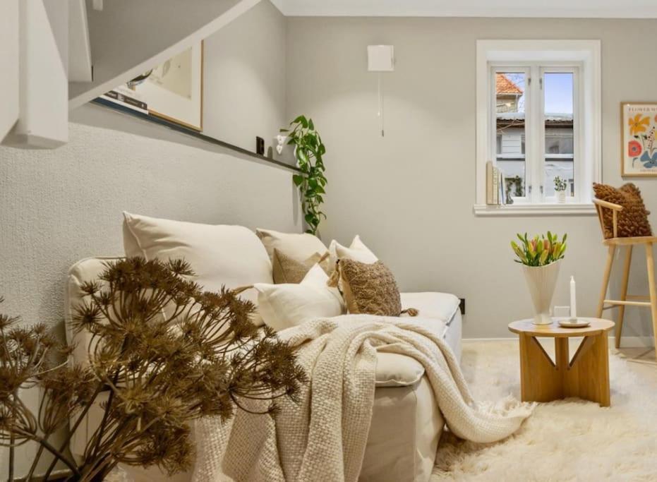 Stay L The Town House Bergen Esterno foto